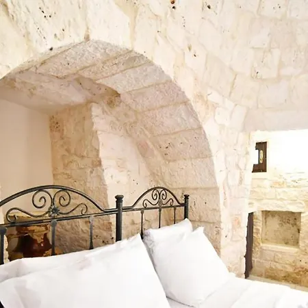 Couette-café Borgo Miceli 3*