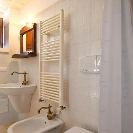 Borgo Miceli Couette-café 3*