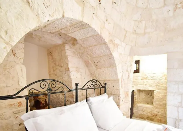 לינה וארוחת בוקר Borgo Miceli 3*