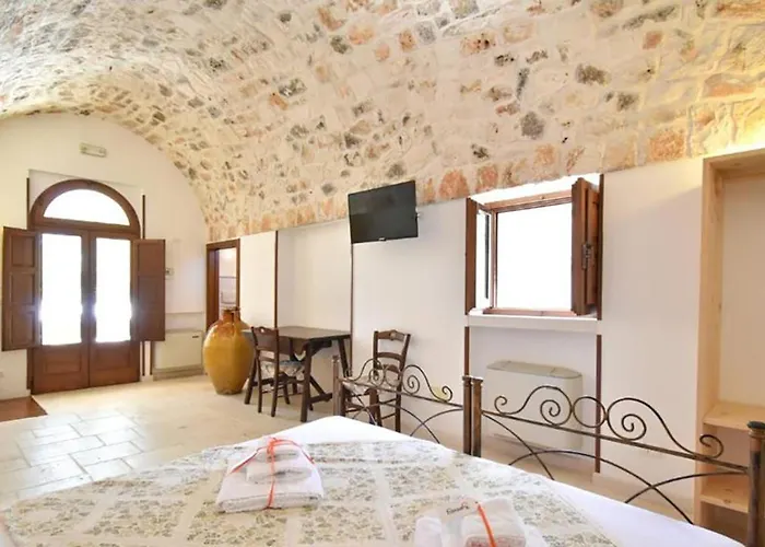 Borgo Miceli 3* לוקורוטונדו