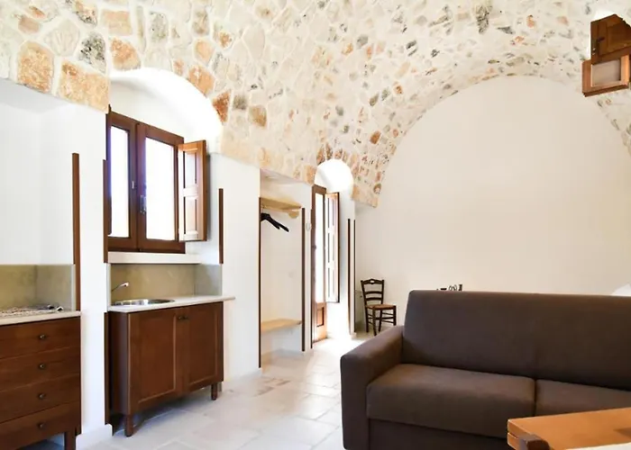 לינה וארוחת בוקר Borgo Miceli 3*