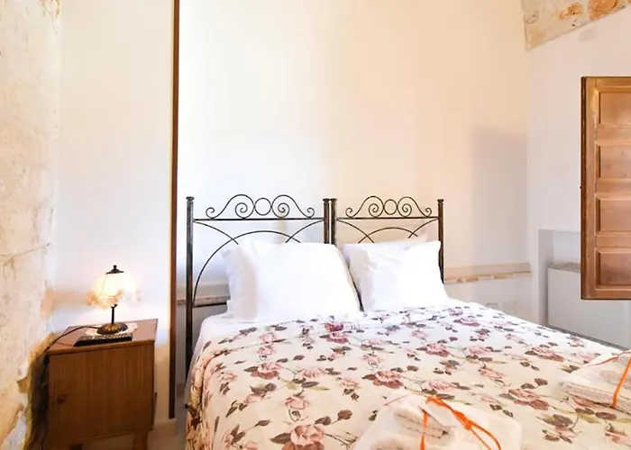 לינה וארוחת בוקר Borgo Miceli