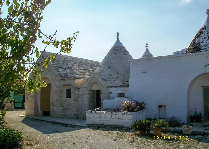 לינה וארוחת בוקר Borgo Miceli 3*